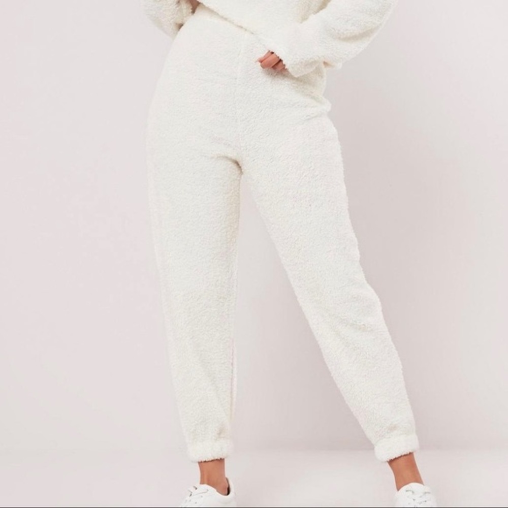 ISO Missguided Petite Teddy Borg Joggers